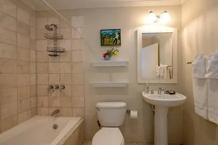 Hospitalityexpert Charming 4 Bedroom Villa Sleeps 10 - Pool Hot Tub Beach & Private Chef Montego Bay Jamaica