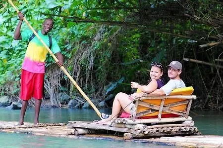Hospitalityexpert Charming 4 Bedroom Villa Sleeps 10 - Pool Hot Tub Beach & Private Chef Montego Bay
