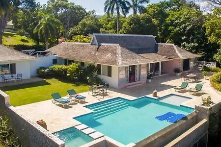 Hospitalityexpert Charming 4 Bedroom Villa Sleeps 10 - Pool Hot Tub Beach & Private Chef Montego Bay Jamaica