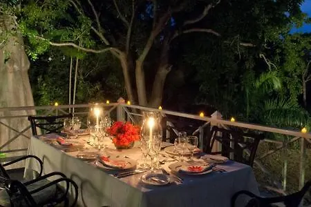 Hospitalityexpert Charming 4 Bedroom Villa Sleeps 10 - Pool Hot Tub Beach & Private Chef Montego Bay Jamaica