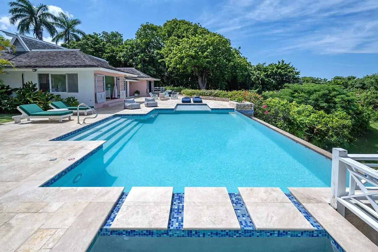 Hospitalityexpert Charming 4 Bedroom Villa Sleeps 10 - Pool Hot Tub Beach & Private Chef Montego Bay